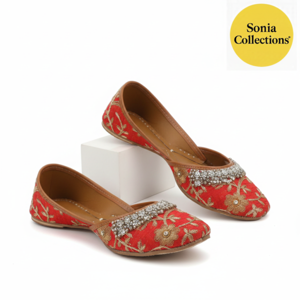 Women Red Ghungroo Embroidered Jutti