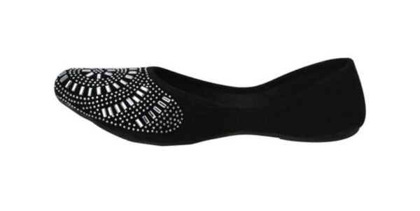 🩰 Sonia Collections – Black Handcrafted Ethnic Jutti for Women - Image 2