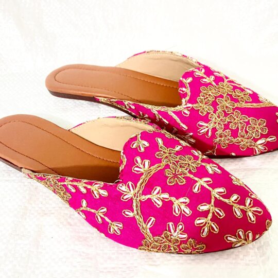 🩰  Pink Handcrafted Jutti with Golden Floral Embroidery – Sonia Collections™ Signature Festive Edition”