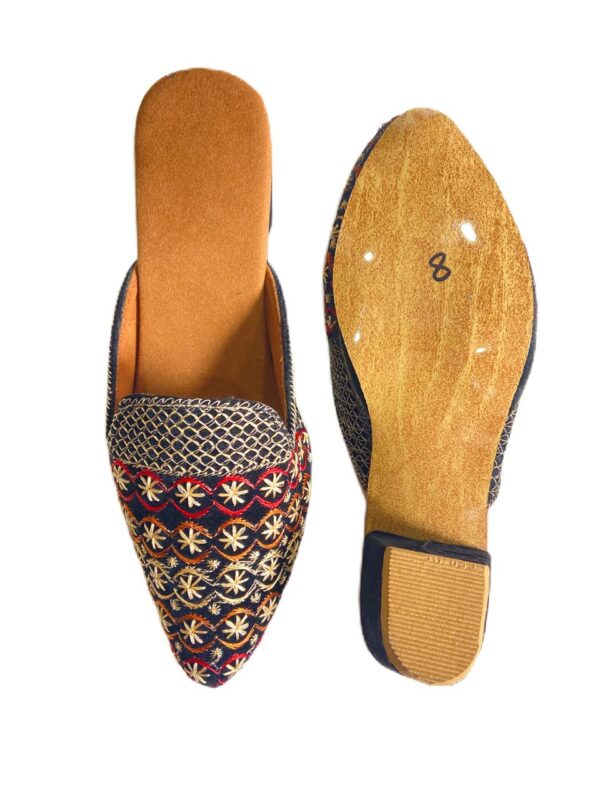 🩰 Sonia Collections – Heel Handcrafted Ethnic Jutti for Women - Image 5