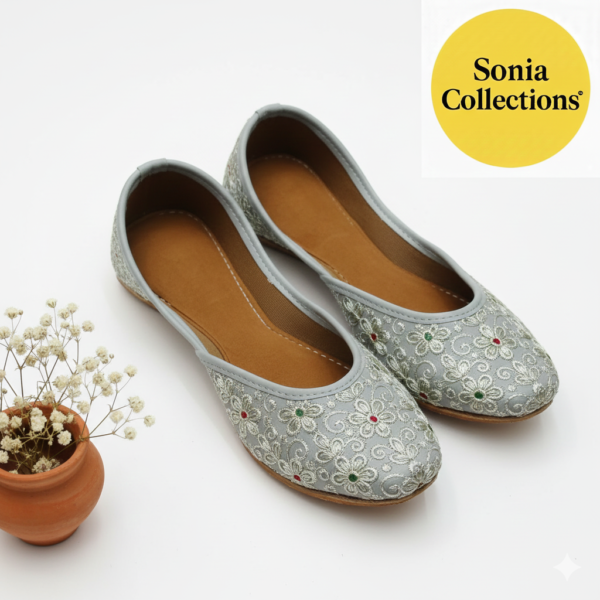 Handcrafted Tan Ethnic Jutti for Women