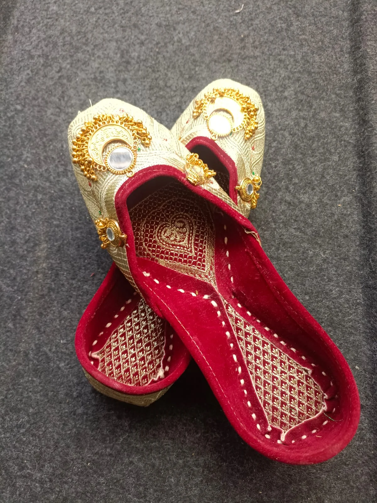 Handcrafted Indian Jutti for Women | Maroon Gold Embroidered - Image 6