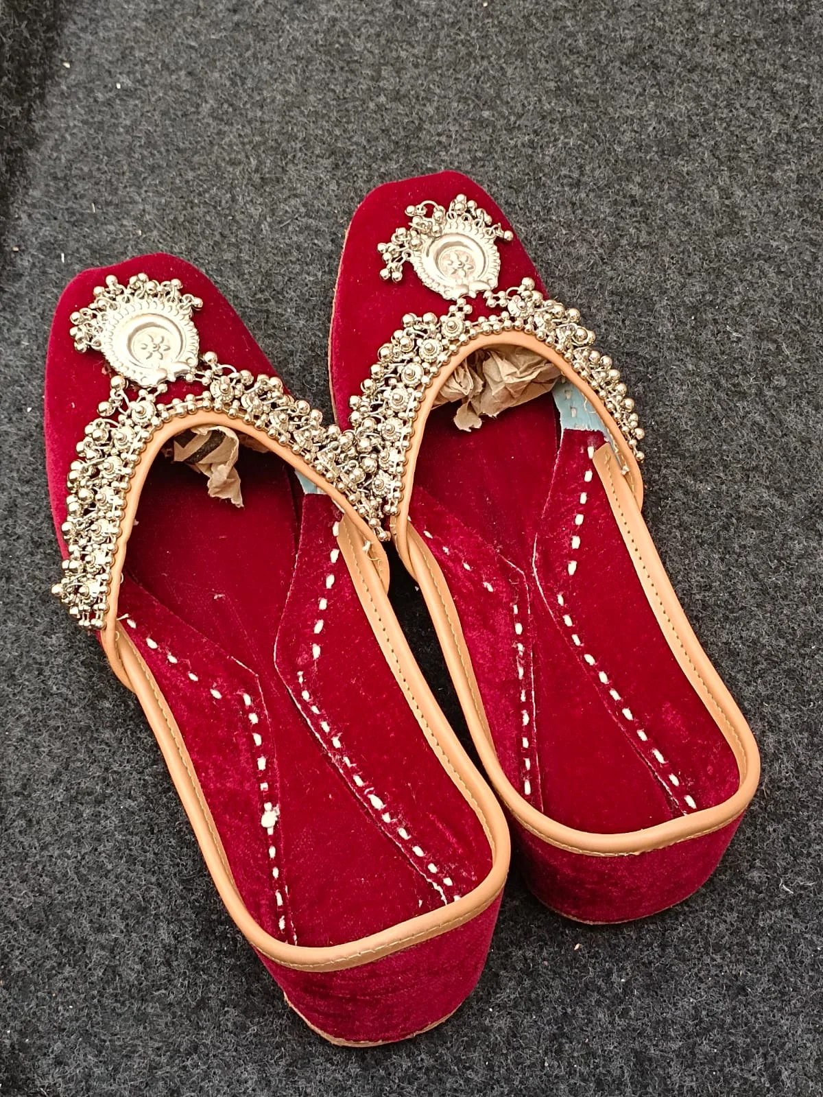 Red Velvet Indian Jutti for Women - Image 7