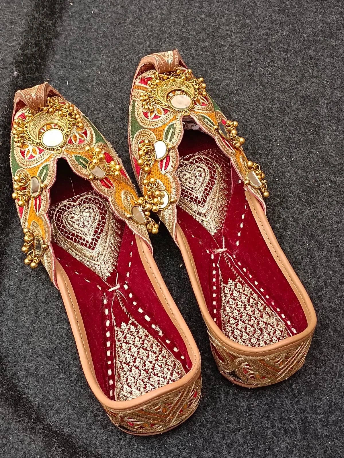 Women's Multicolor Gold Embroidered Jutti with Maroon Lining – Traditional Indian Khussa - Image 5